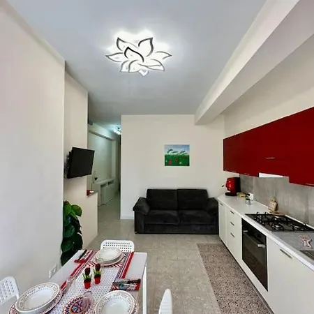 Domus Albae - In Centro Apartamento